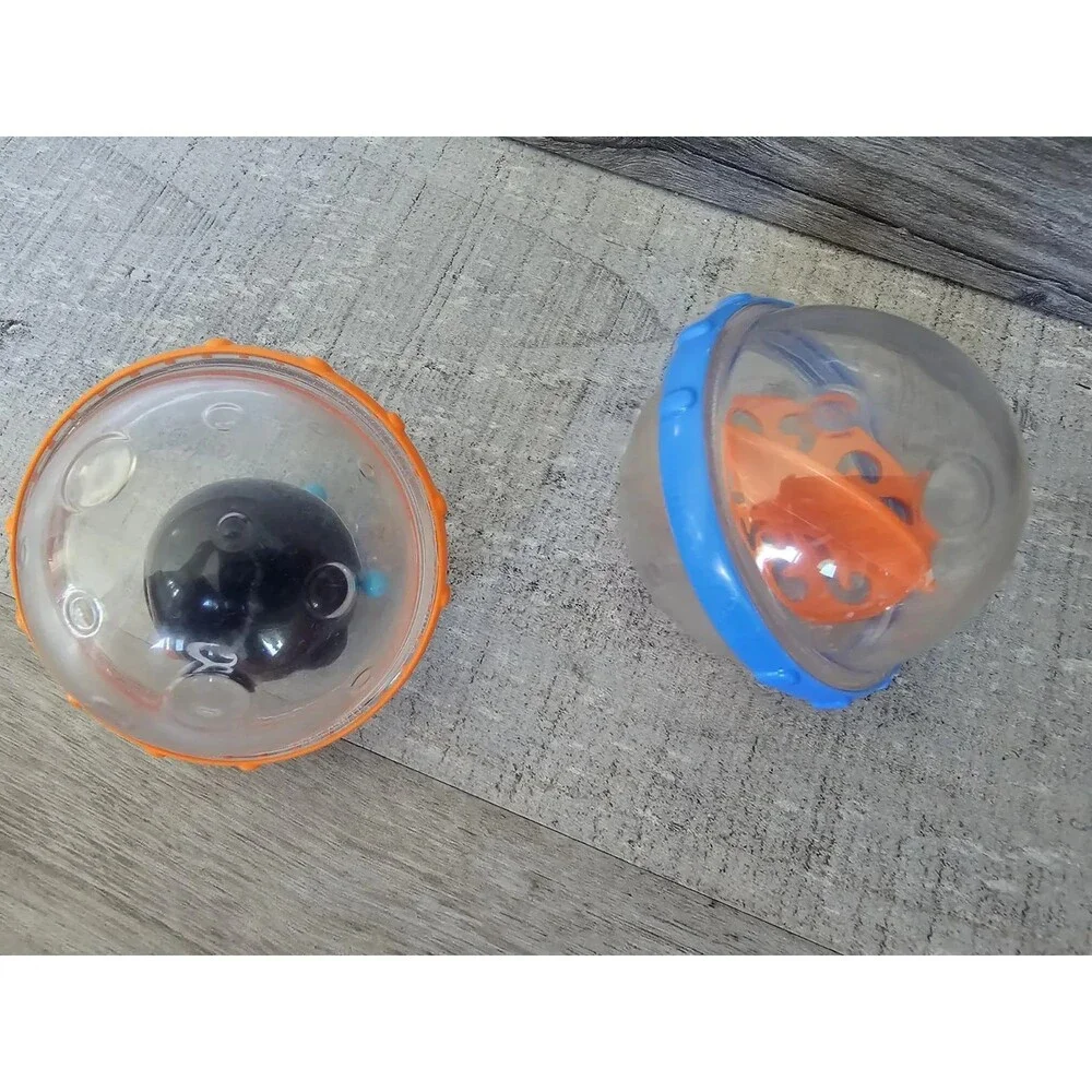 Munchkin Float & Play Bubbles Ball Infant Bath Lot Of 2 Penguin Replacement